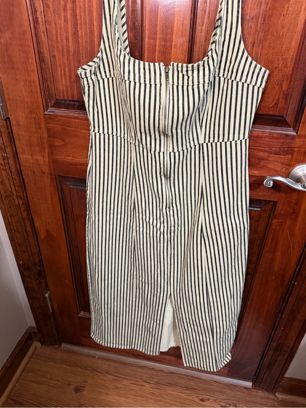 vestique Cream and Black Striped Sleeveless Midi Dress